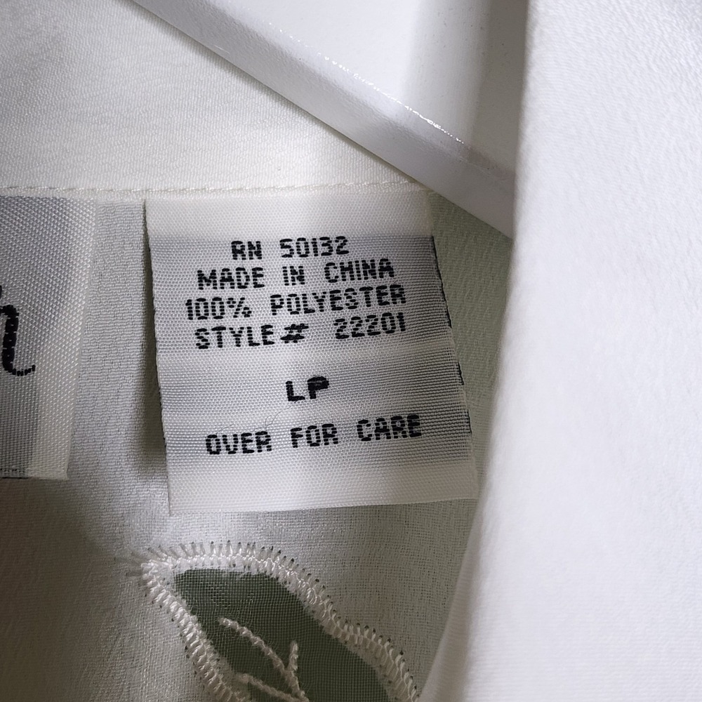 Vintage White Blouse LP Laser Cut Floral Old Money Preppy Office Secretary L/S - Picture 7 of 10